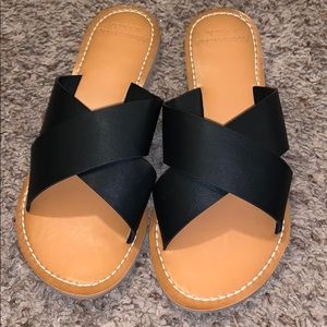 Abercrombie and Fitch sandals women’s 6